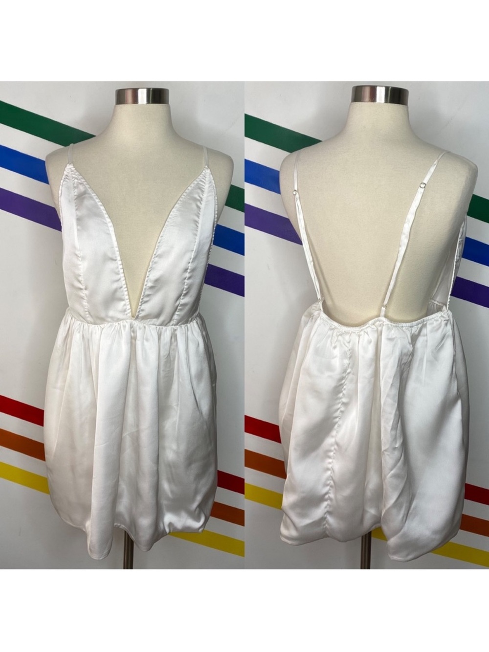 NEW UA Sweetheart mini dress  V-neck  open back babydoll / bubble sz Large